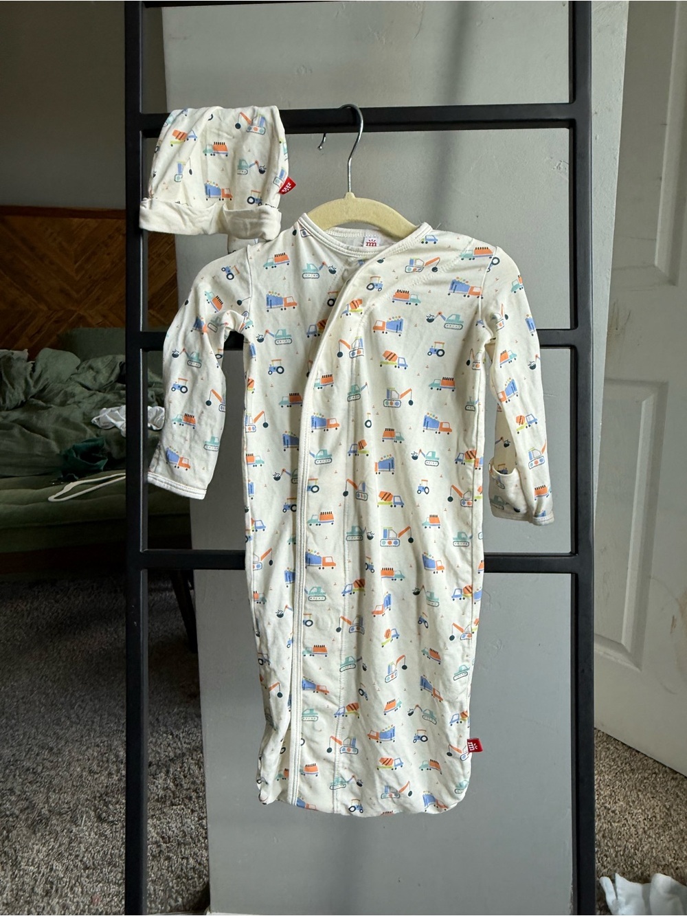 Magnetic Me Baby Gown & Hat Set NB-3M Construction Trucks Modal